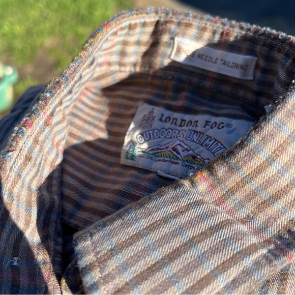 London Fog Outdoors Unlimited Mens Plaid Button Down Shirt Brown size Medium - Picture 11 of 11